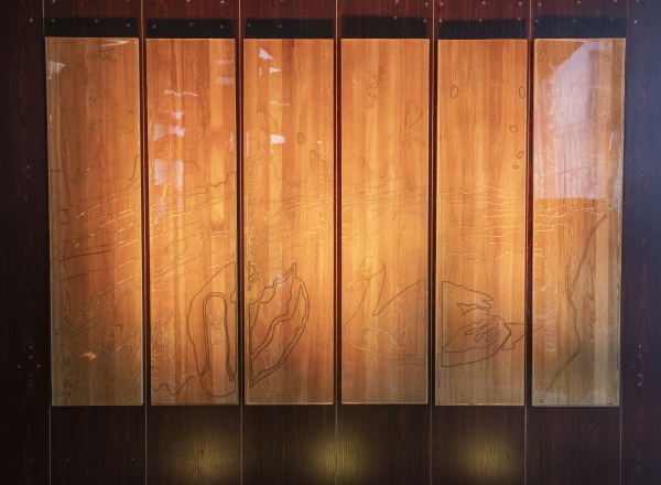 Выставка «О поверхностях и пространствах»