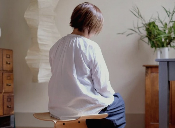 Паблик-ток «Стулья — это очень сложно» Паблик-ток «Стулья — это очень сложно»