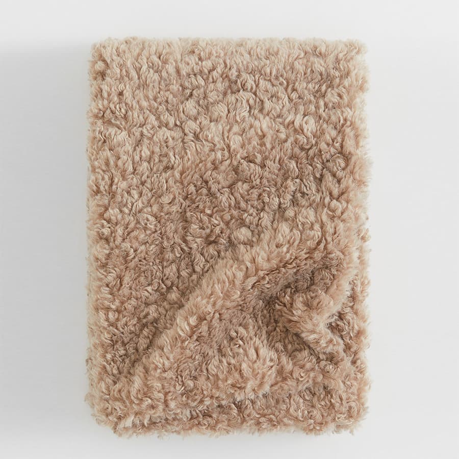 Плед из искусственного меха