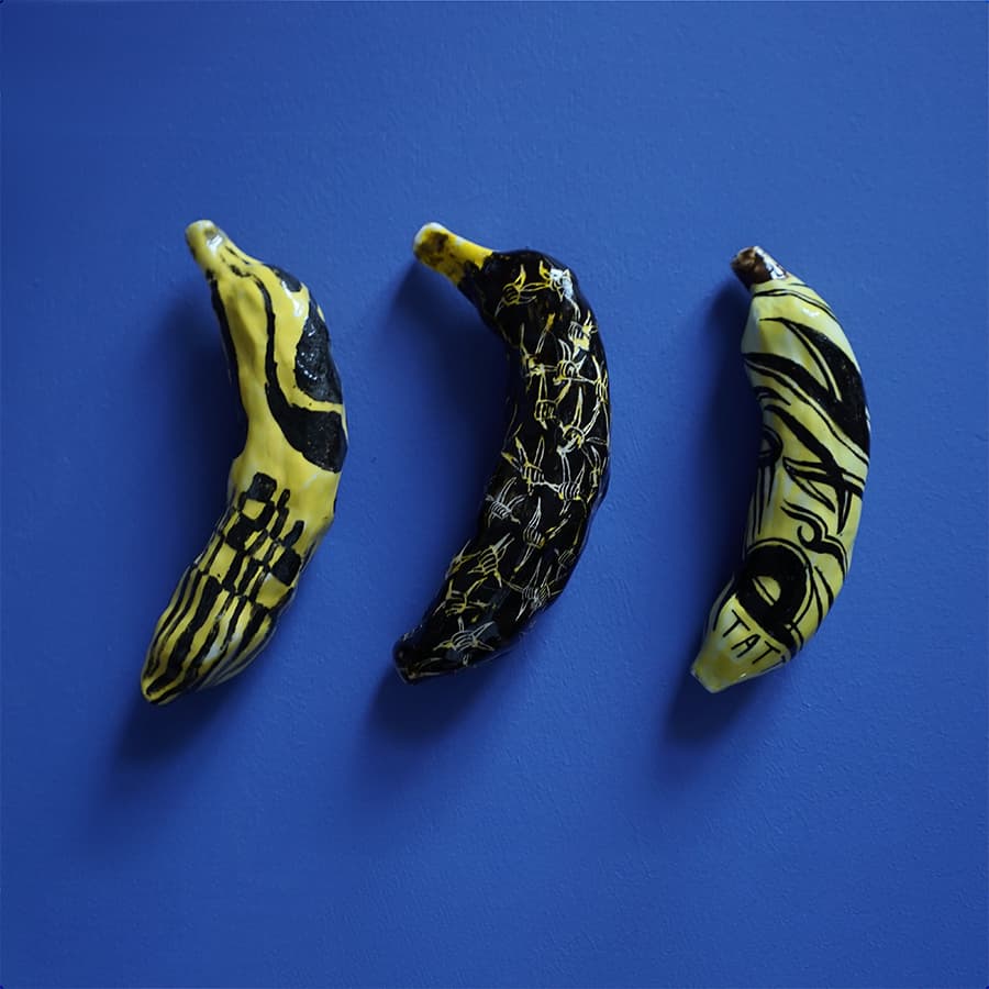 Керамическая скульптура Tattoo banana