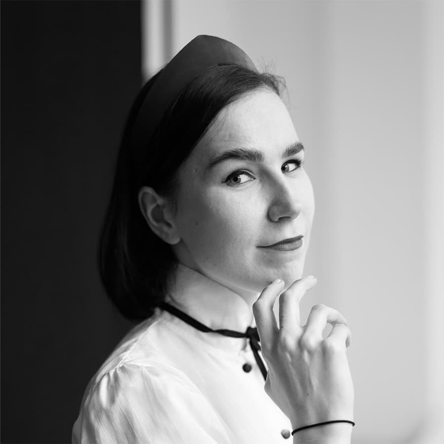 Марина Кова