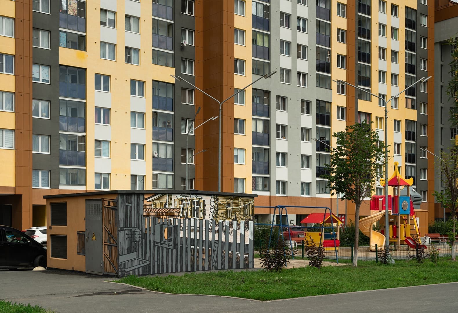 Международный фестиваль уличного искусства STENOGRAFFIA: «Что делает нас людьми». Мансур Зияев (Уфа, Россия). Фото: Валерий Немиров, Антон Улатов