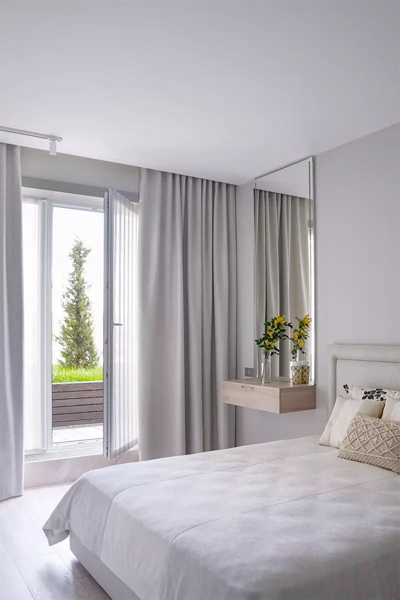 Колоритный интерьер квартиры для молодой девушки — проект Натальи Ливады и Ирины Черкашиной