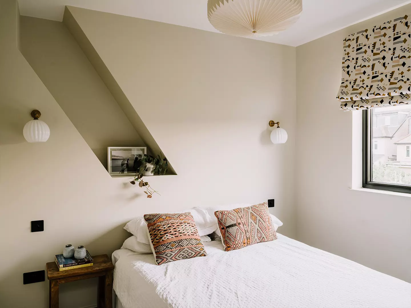 Наполненный природными фактурами интерьер дома в пригороде Лондона — проект студии The Mint List