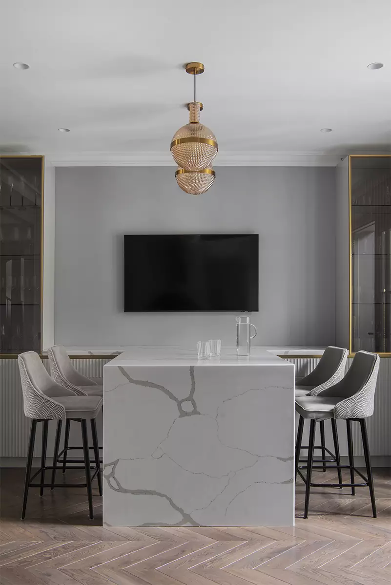 Разнообразие фактур в интерьере трехэтажного таунхауса в Одинцово — проект Натальи Чусовой и Марии Вакар