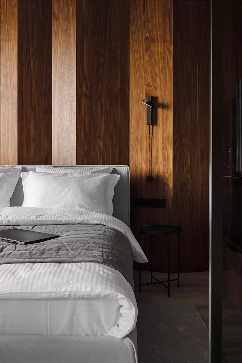 Природные фактуры в интерьере небольшой квартиры под сдачу в аренду — проект Михаила Иванцова