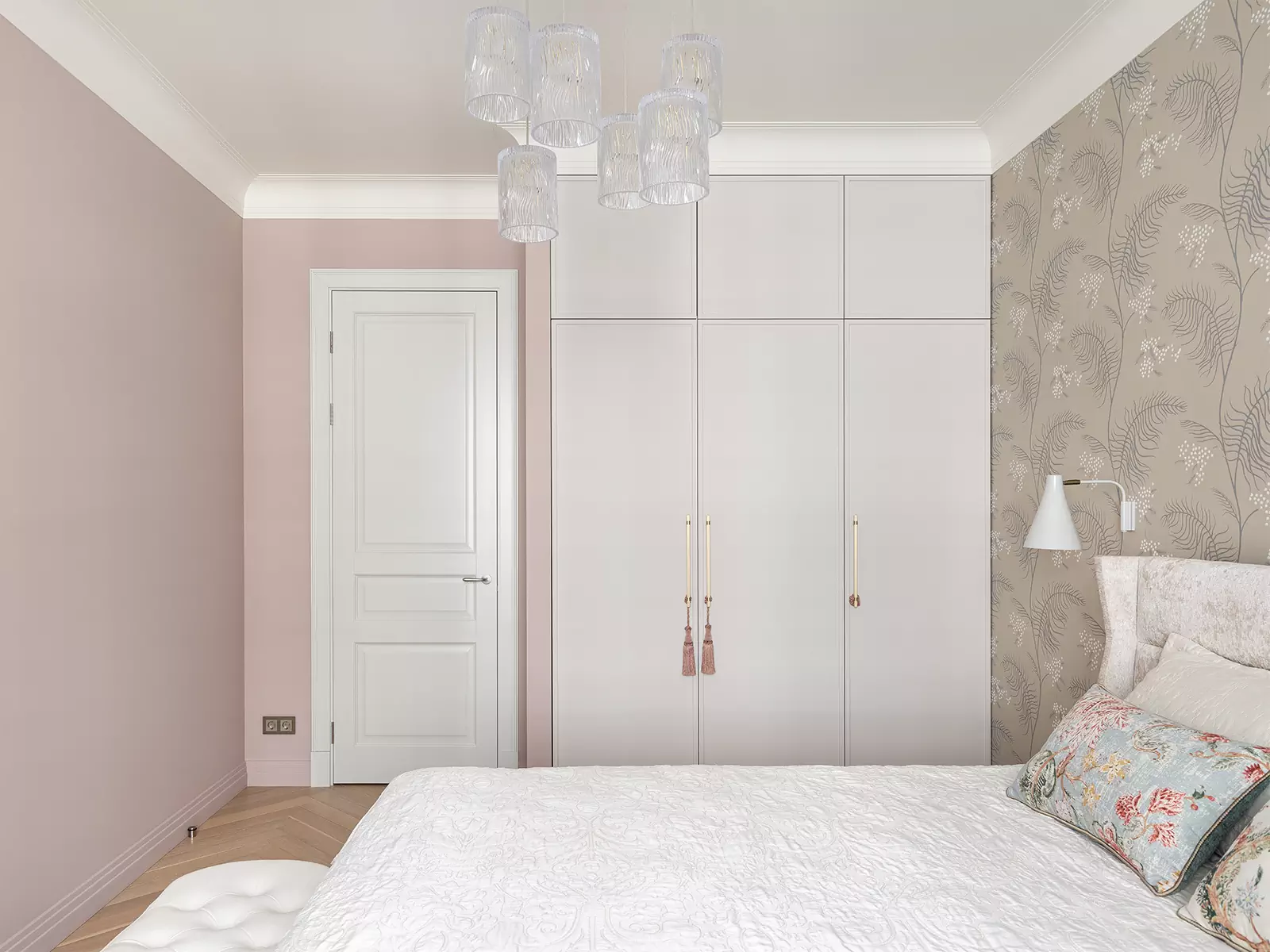 Расслабленный интерьер квартиры в историческом районе Петербурга — проект Натальи Васильевой