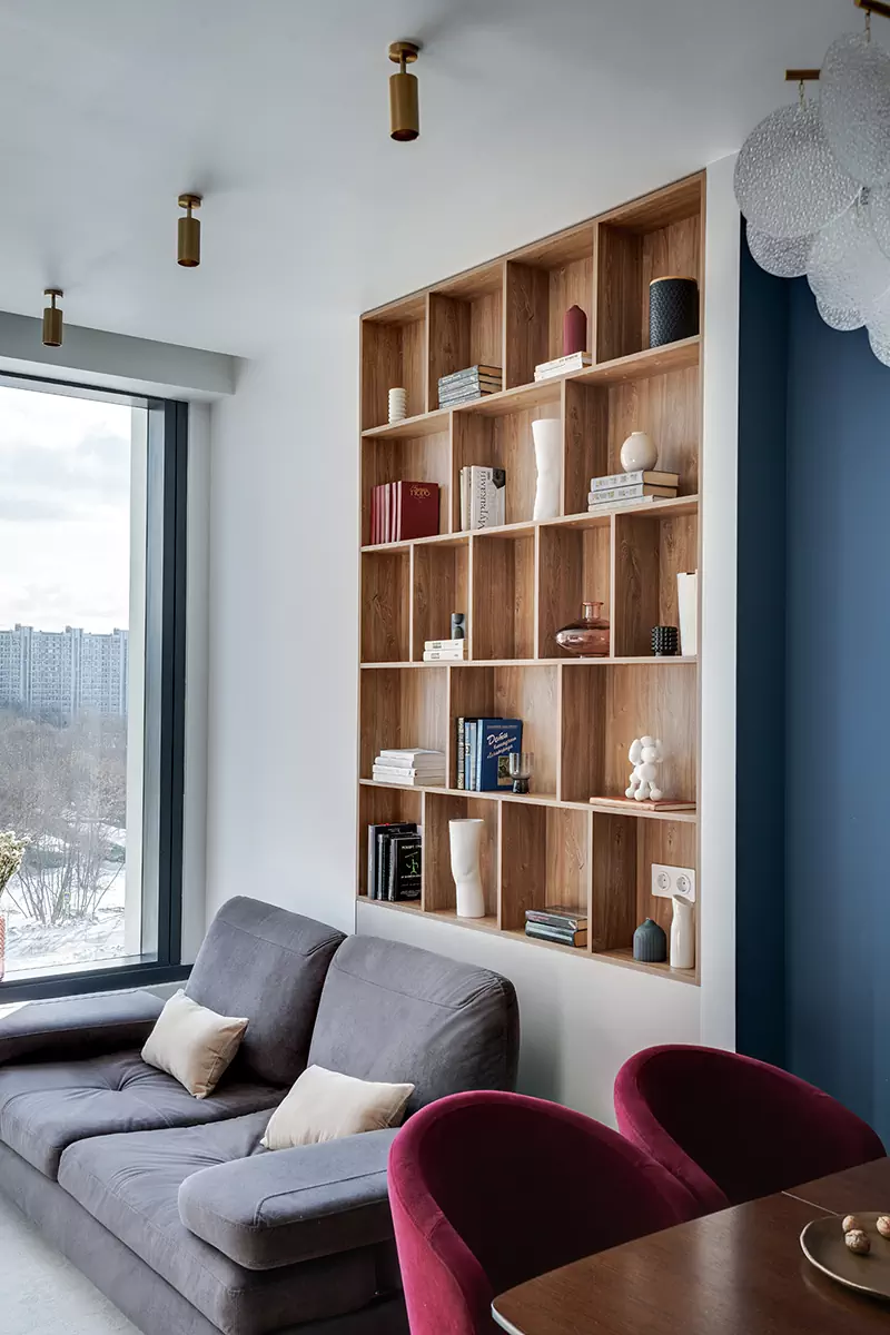 Вкрапления цвета в интерьере квартиры для семьи с тремя детьми — проект Ксении Харламовой