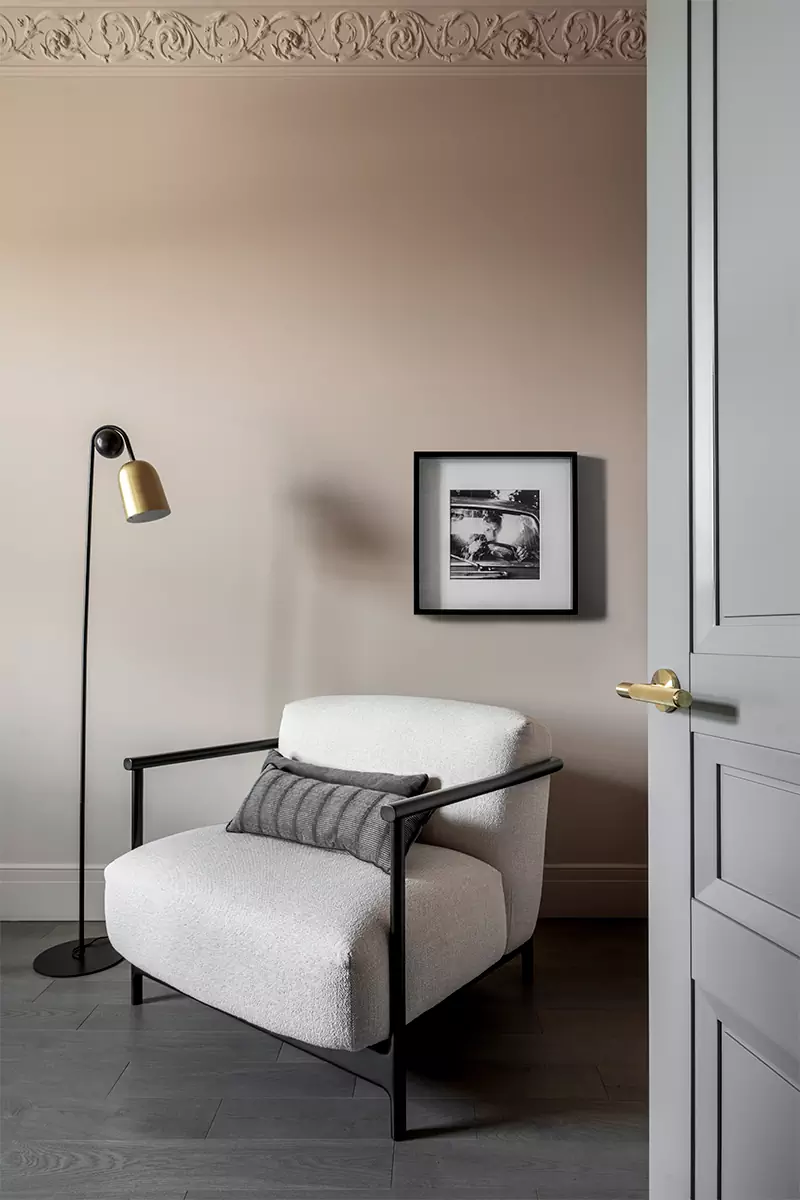 Винтажные детали в интерьере квартиры в дореволюционном доходном доме — проект Кирилла Савченкова и Оксаны Бажиной