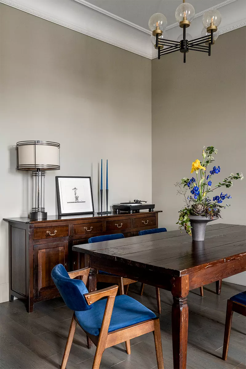 Винтажные детали в интерьере квартиры в дореволюционном доходном доме — проект Кирилла Савченкова и Оксаны Бажиной