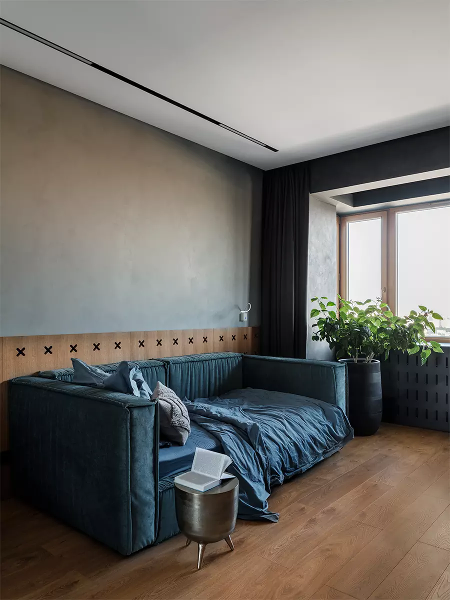 Фактуры сланца и натурального дерева в интерьере квартиры с пятью спальнями — проект студии дизайна интерьеров TOTLstudio