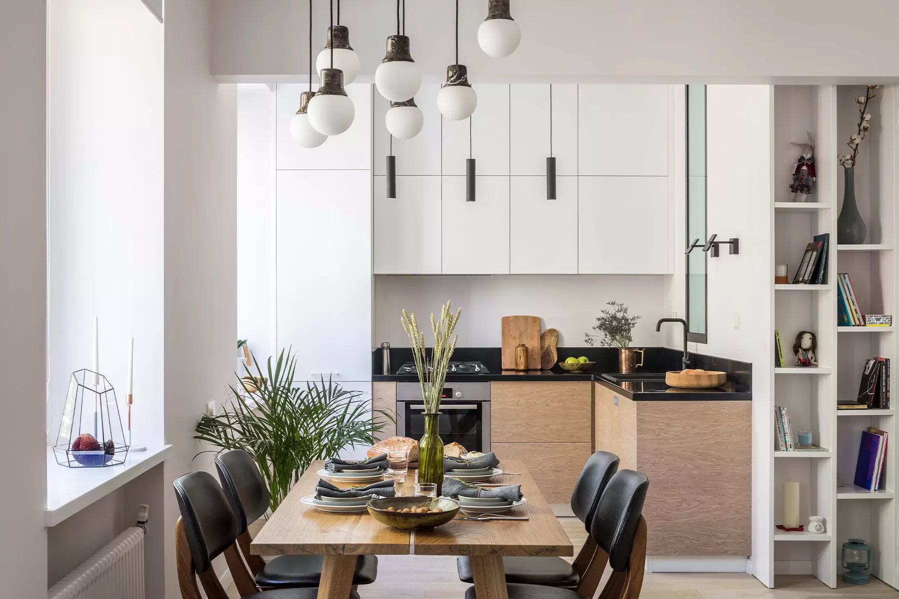 Синие акценты в интерьере небольшой квартиры для семьи с ребенком — проект студии «Точка дизайна»