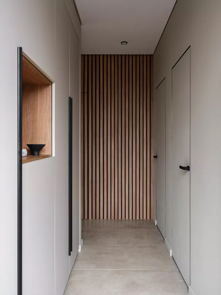 Универсальный и сдержанный интерьер одноэтажного дома в Подмосковье — проект Давида Мерденова