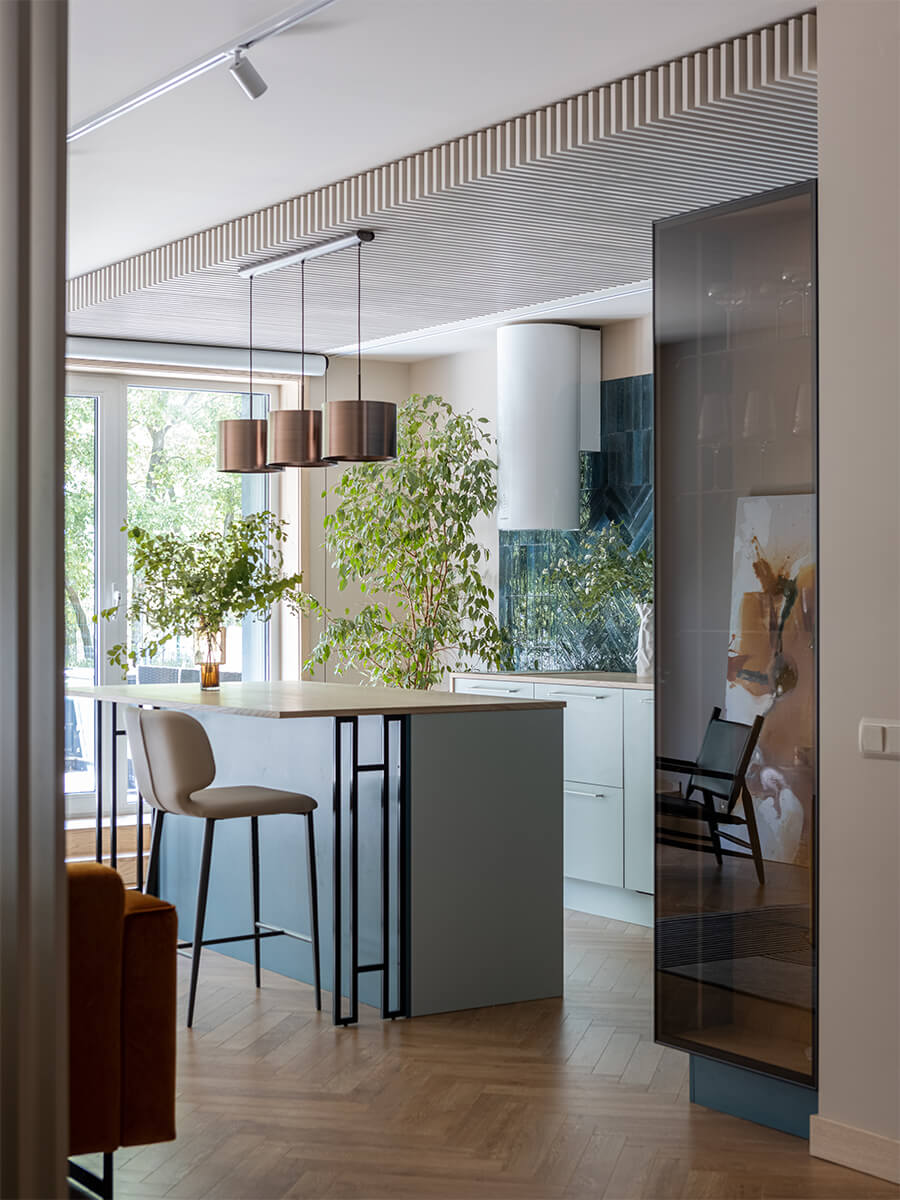 Современное искусство и яркие акценты в интерьере квартиры с террасой — проект Елены Ерашевич