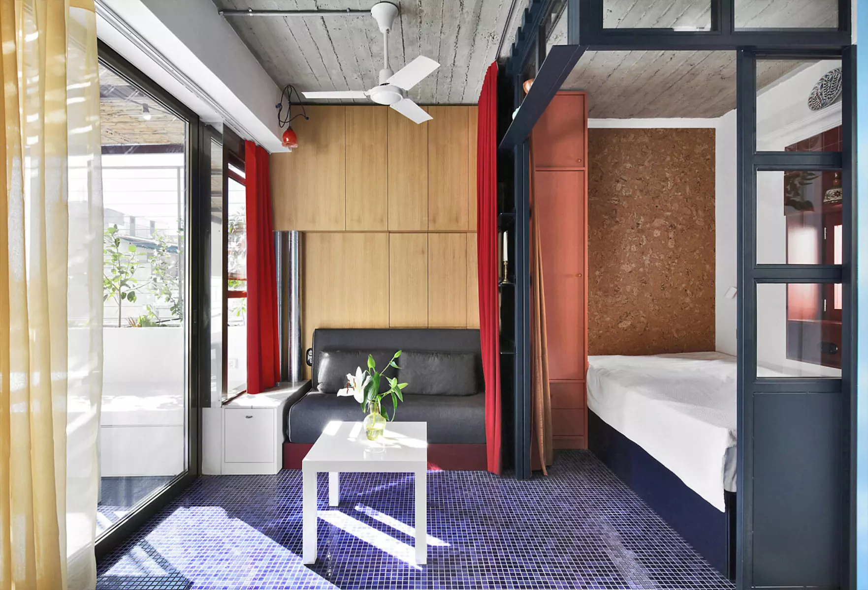 Интерьер эклектичной квартиры площадью 22 квадратных метра для тех человек — проект студии Point Supreme