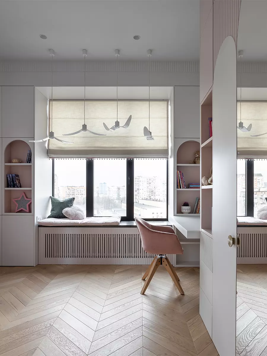 Ритмичные детали и продуманное зонирование в квартире для семьи дизайнера интерьера — проект Светланы Михайловой