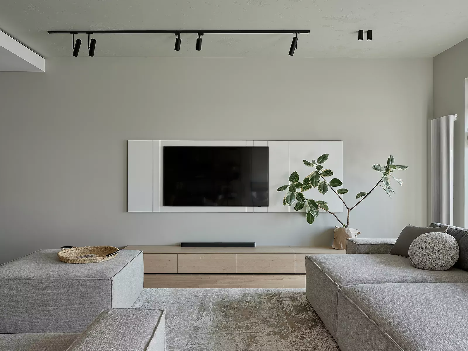 Интерьер квартиры для молодого человека, вдохновленный образом реки — проект Татьяны Ершовой