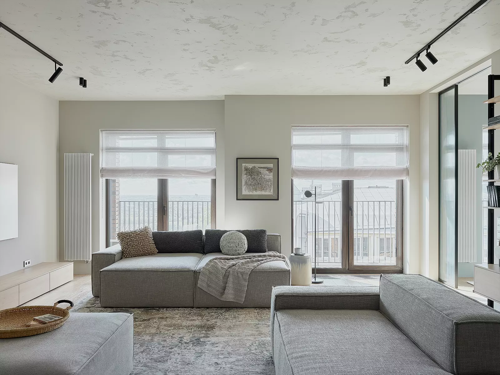 Интерьер квартиры для молодого человека, вдохновленный образом реки — проект Татьяны Ершовой