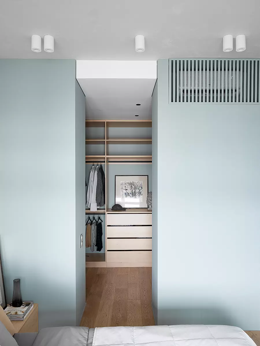 Интерьер квартиры для молодого человека, вдохновленный образом реки — проект Татьяны Ершовой