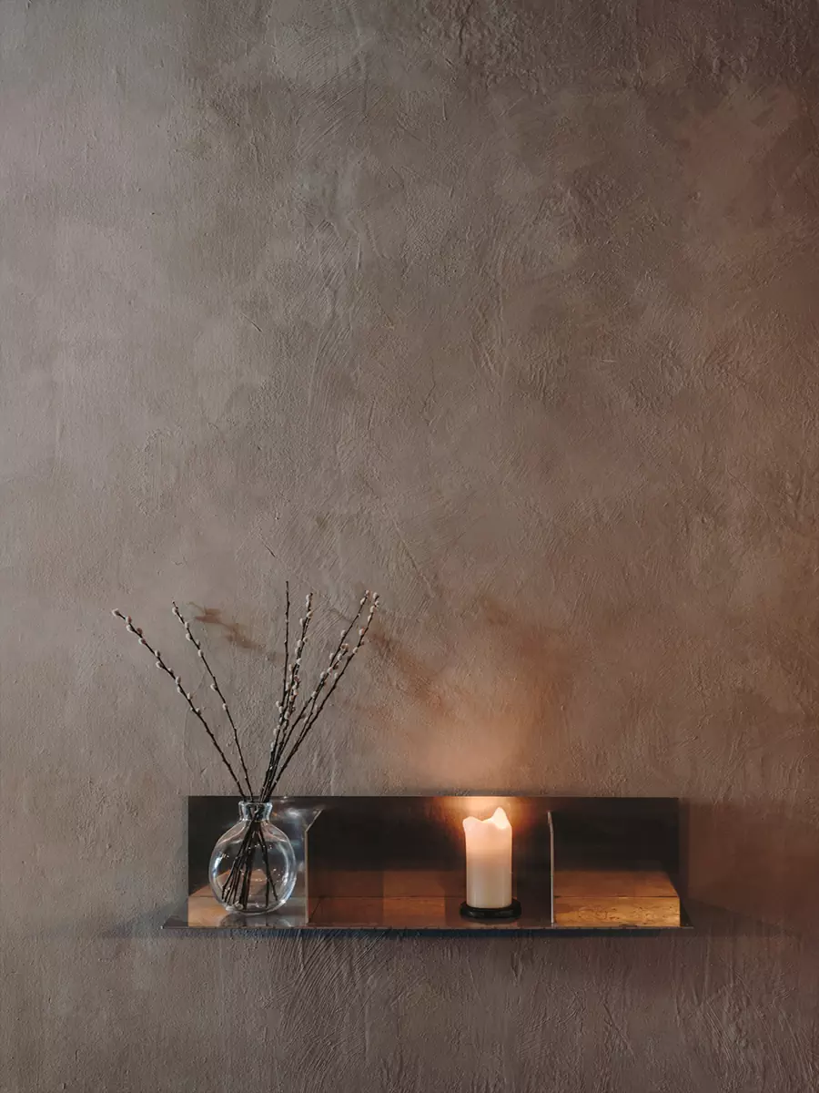 Игра контрастов: историческая лепнина и мебель из стали в уютной мадридской кофейне — проект Plantea Estudio