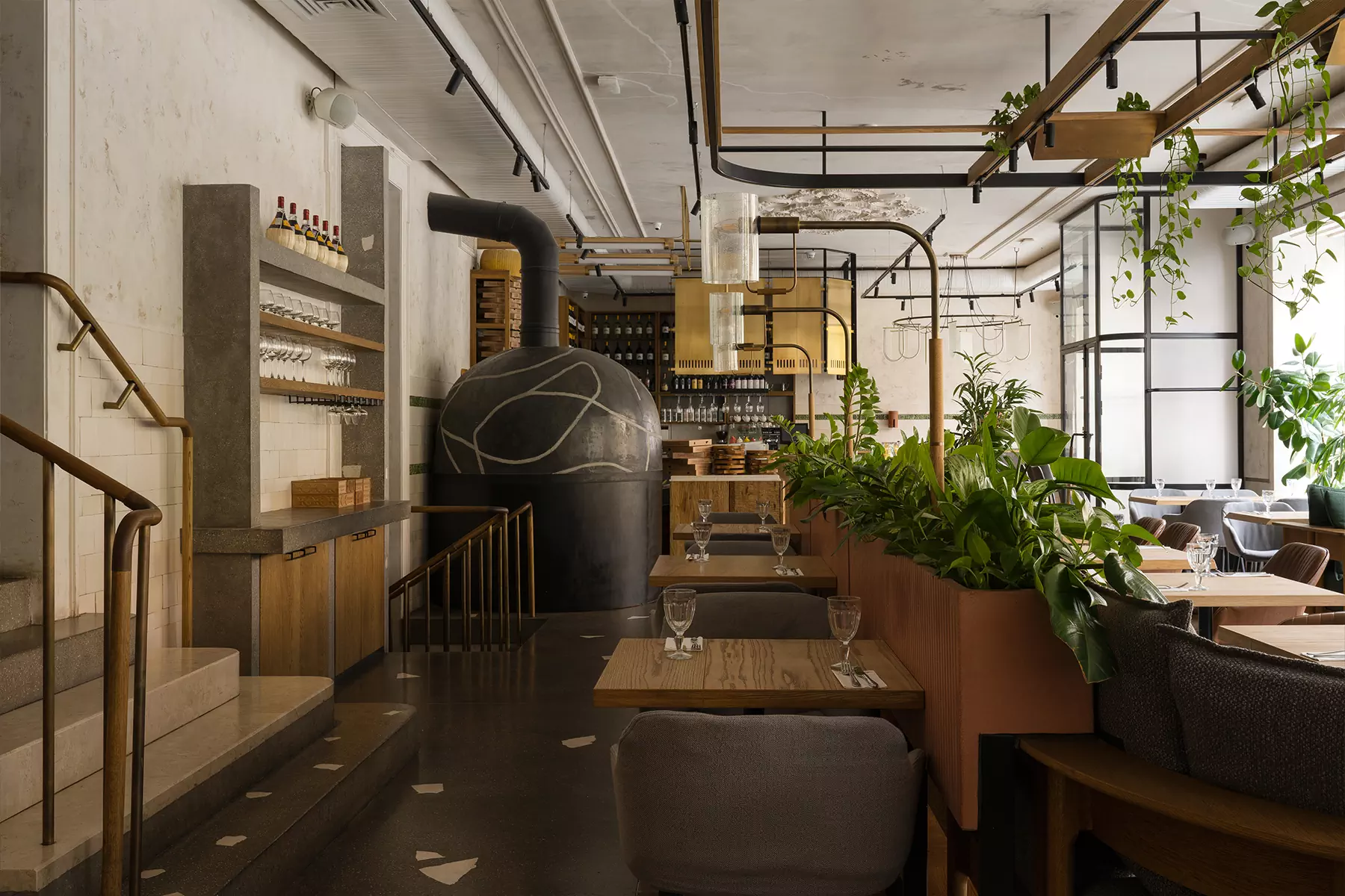 Интерьер петербургского ресторана, вдохновленный творениями Карло Скарпы — проект PAUM Design