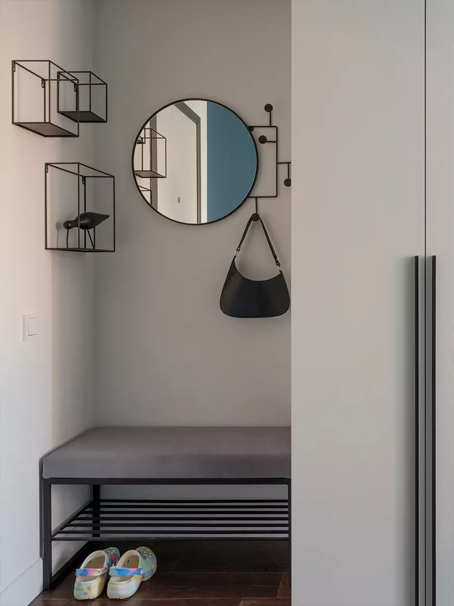 Строгий интерьер семейной квартиры, вдохновленный сюжетами японских гравюр – проект Дарьи Старцевой