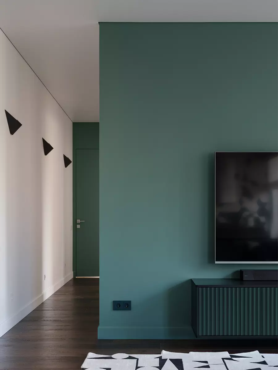 Строгий интерьер семейной квартиры, вдохновленный сюжетами японских гравюр – проект Дарьи Старцевой