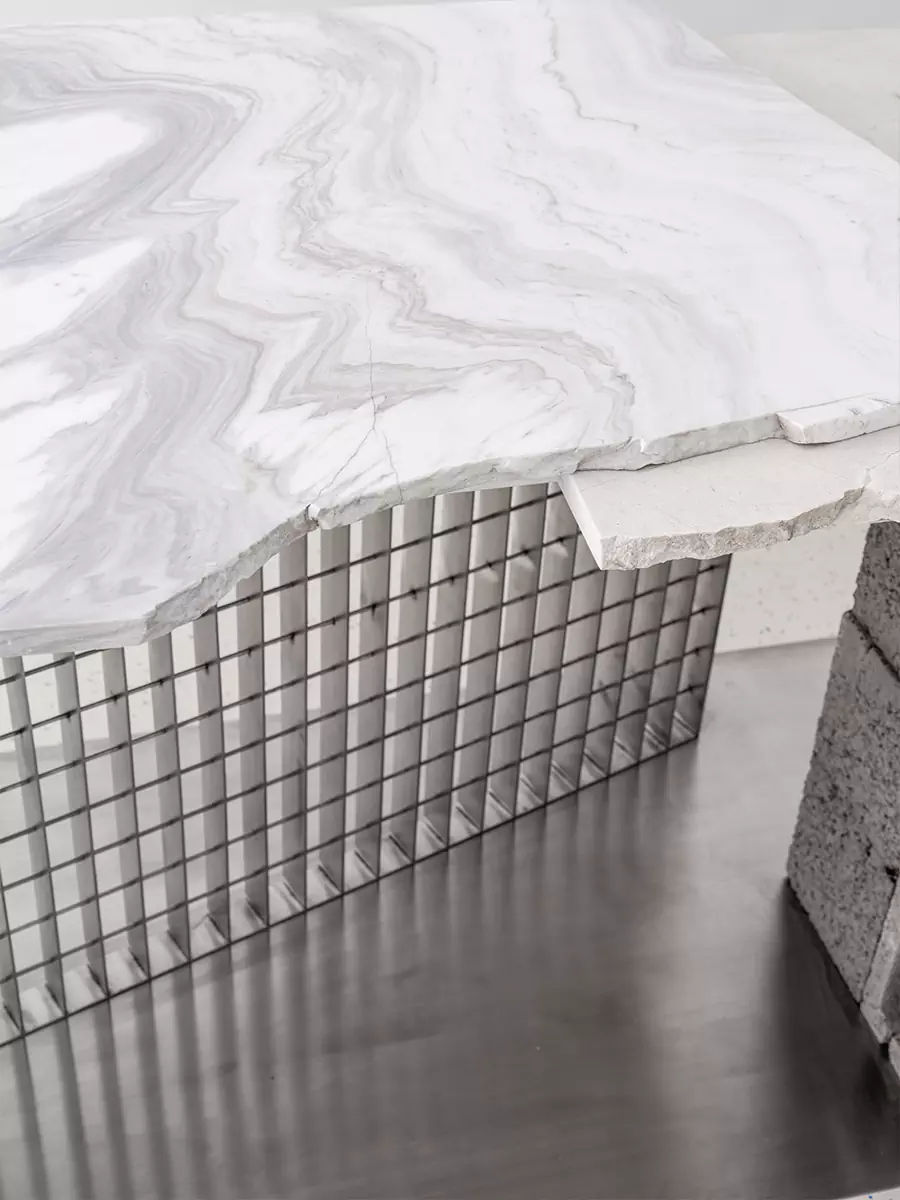 Бунтарский и смелый интерьер шоурума в центре Москвы — проект ROOMDESIGNBURO