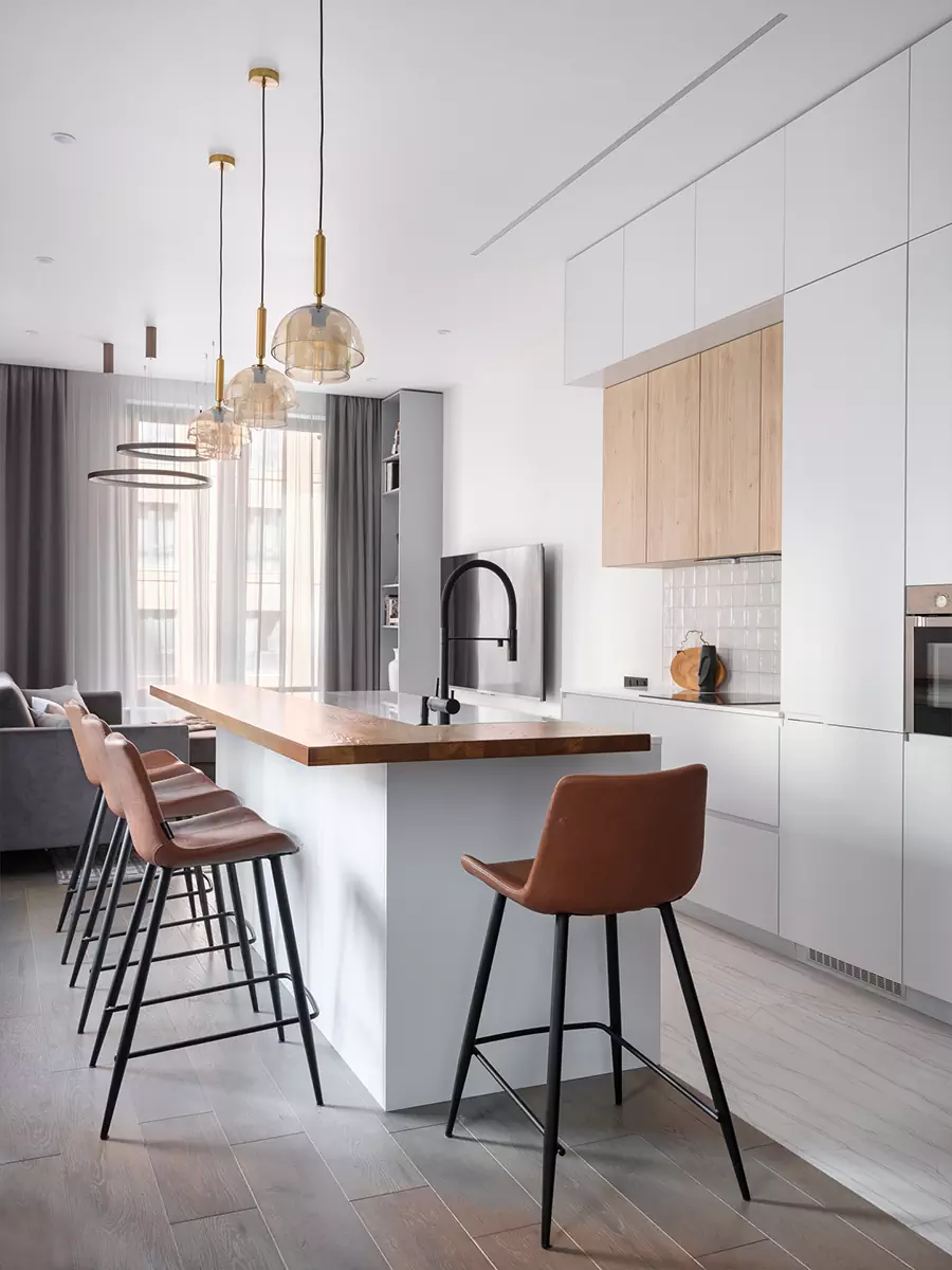 Лаконичный интерьер квартиры с кастомной мебелью — проект студии Lagom Interior