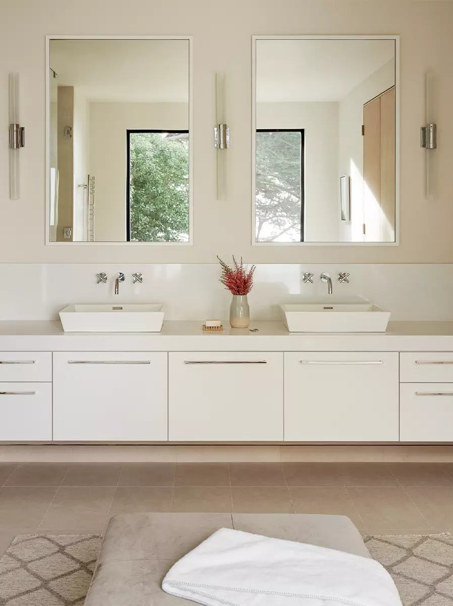 экологичный интерьер дома на калифорнийском побережье — проект студии Butler Armsden Architects и Leverone Design