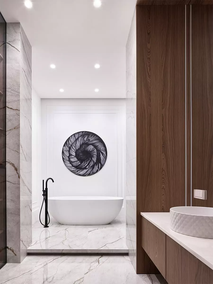 Парадная гостиная и классические молдинги в интерьере просторной квартиры — проект Инны Майерс