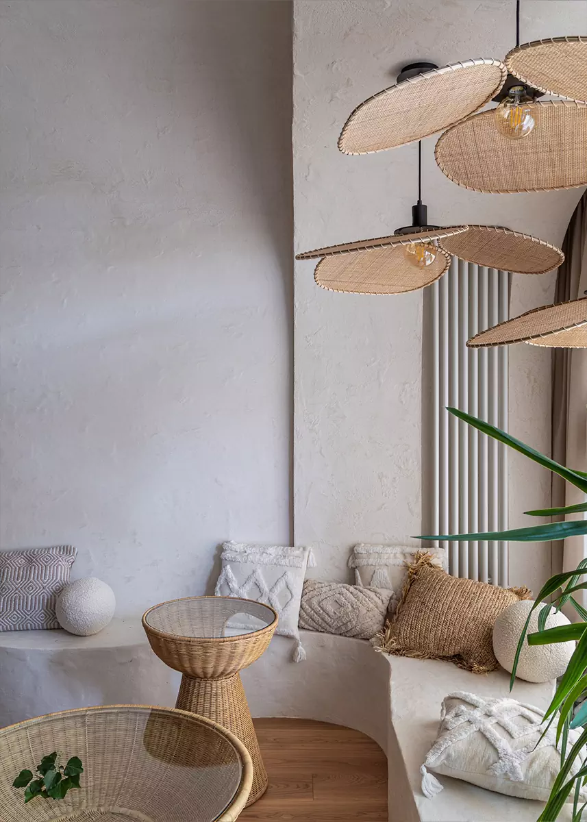 Обволакивающий интерьер студии йоги и медитации на юге России — проект архитектурного бюро «Симметрия»