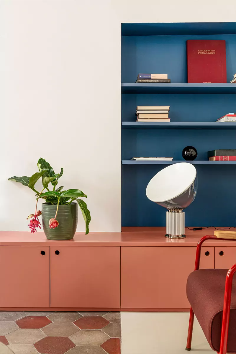 Отголоски старины и современные материалы в интерьере римской квартиры — проект студии PUNTO ZERO