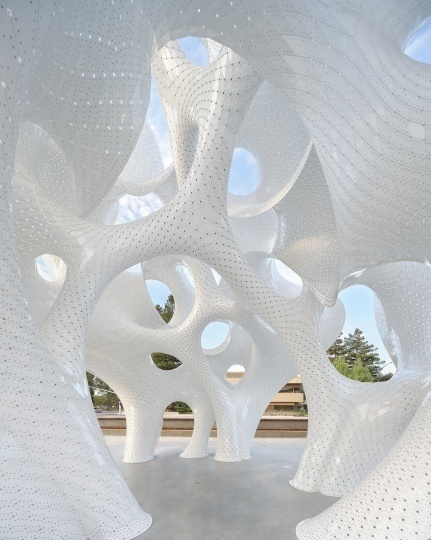 Студия THEVERYMANY создала инсталляцию для штаб-квартиры Google