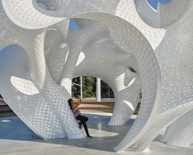 Студия THEVERYMANY создала инсталляцию для штаб-квартиры Google