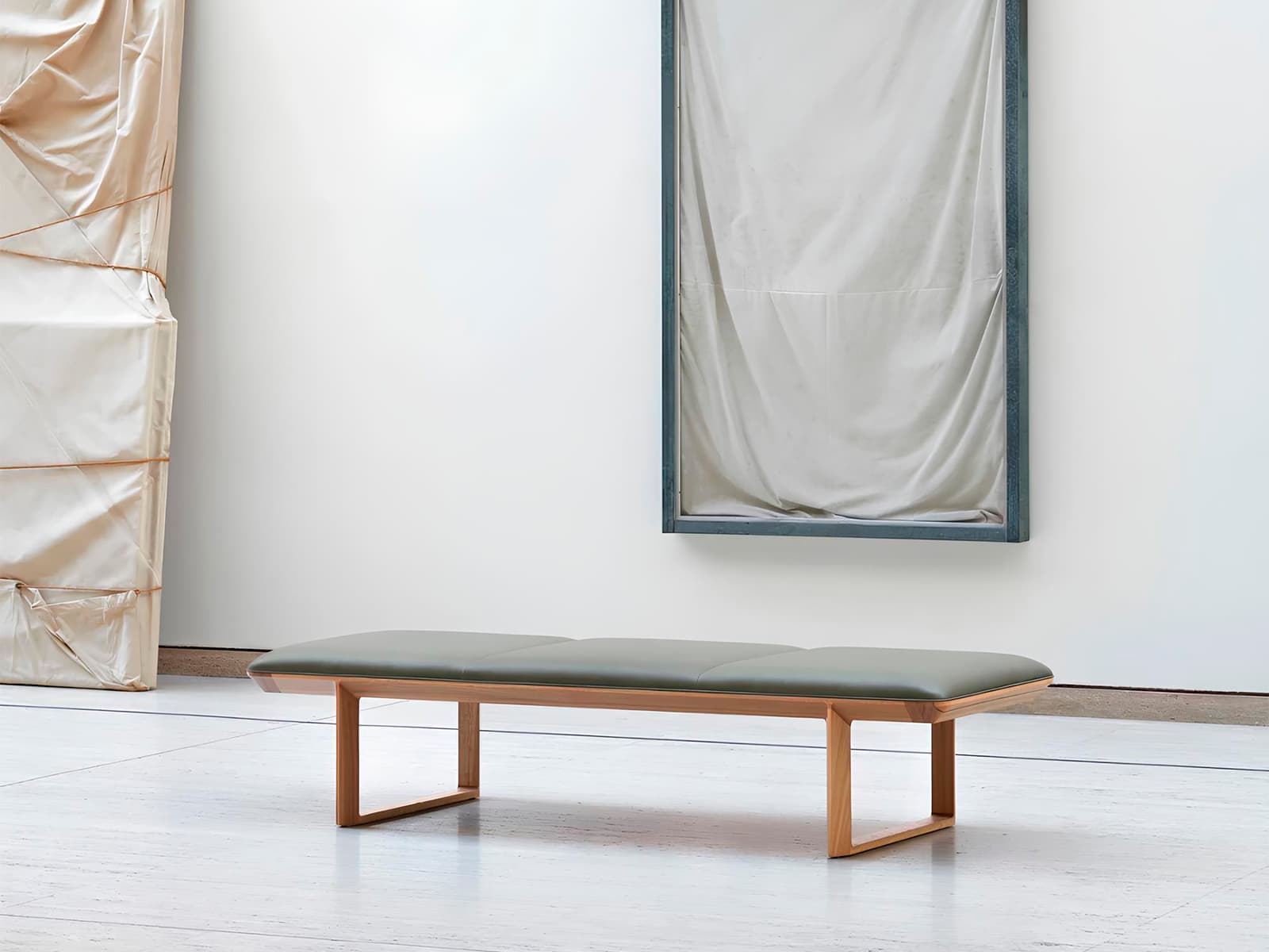 Том Фередей