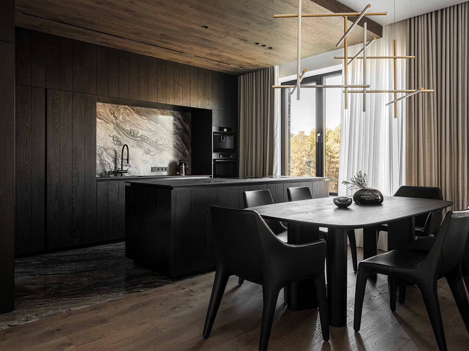 Цветные порталы, керамогранит и уютная лоджия в интерьере семейной квартиры в Воронеже — проект Екатерины Мищенко