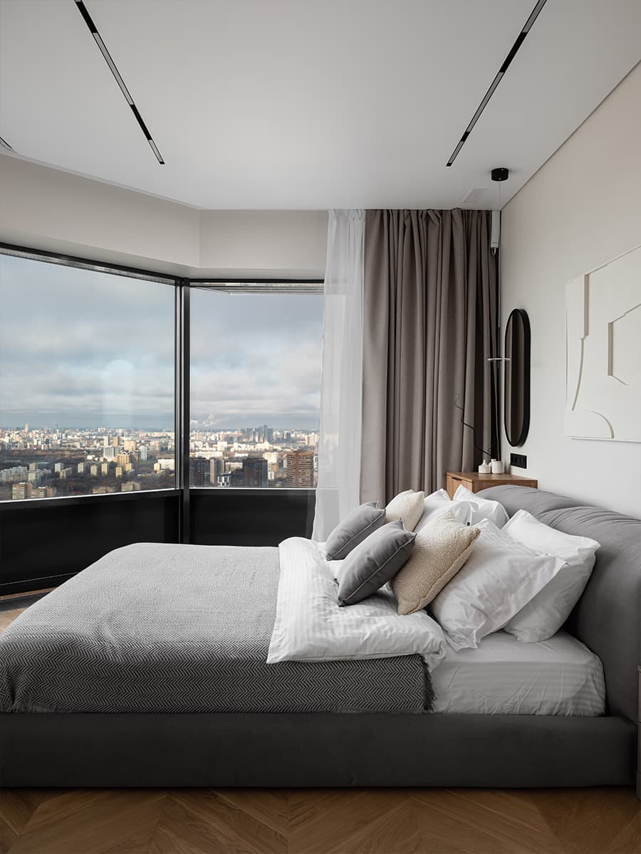 Двухуровневый остров в светлом интерьере квартиры для пары путешественников — проект Yuloo Studio