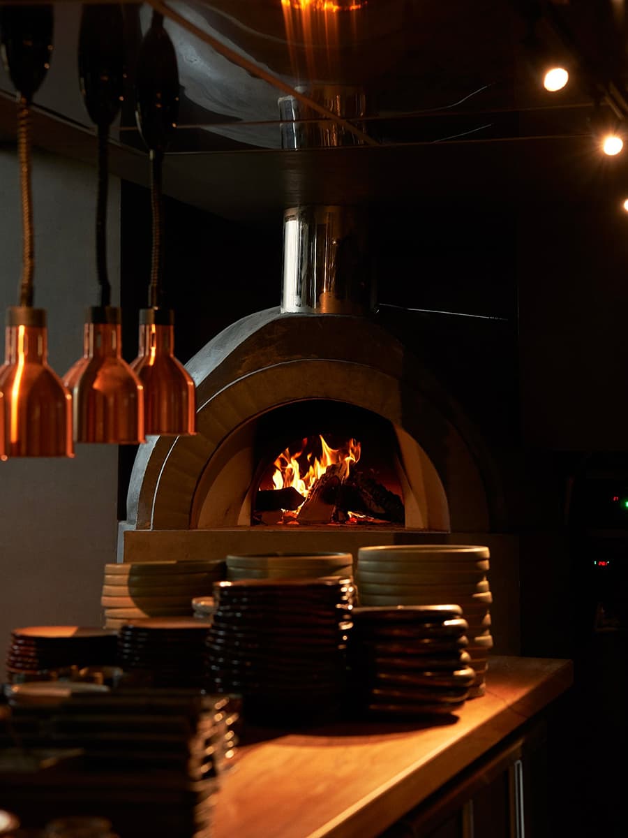 Интерьер московского ресторана, вдохновленный образом сказочного русского леса — проект бюро LEFTdesign w3