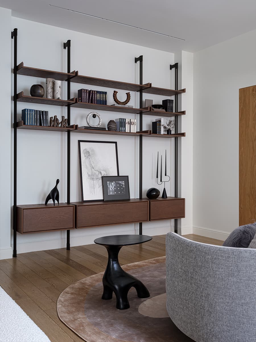 Воздушная квартира с открытым балконом и видом на центр Москвы — проект Кати Гербер