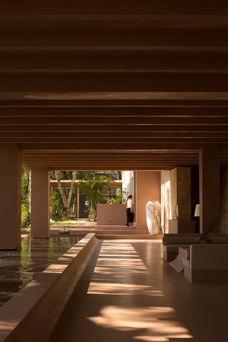 Диалог между человеком и природой Китая в интерьере загородного отеля — проект Робина Ло