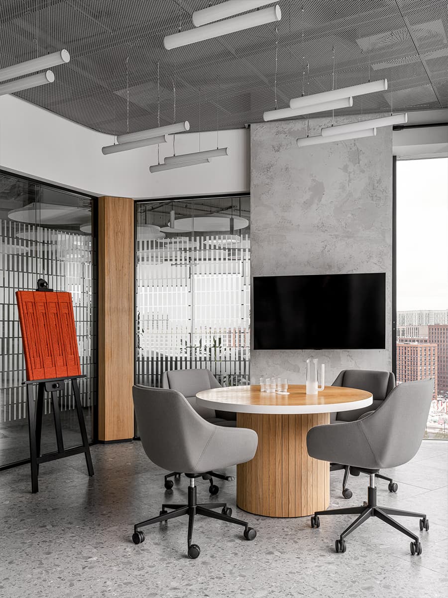 Уютный интерьер офиса современного техно-гиганта — проект дизайн-бюро N°11