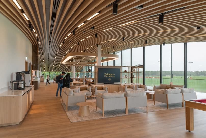 Foster + Partners обновили тренировочную базу Manchester United