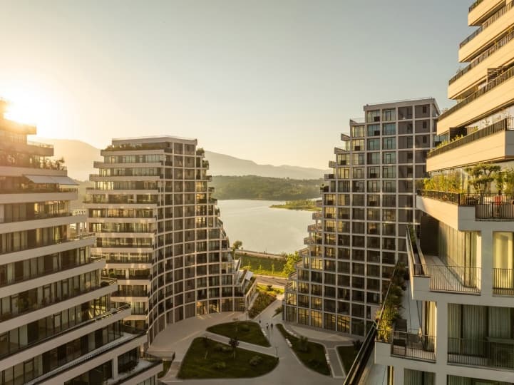 JA Joubert Architecture завершили строительство жилого комплекса Lake Views в Тиране