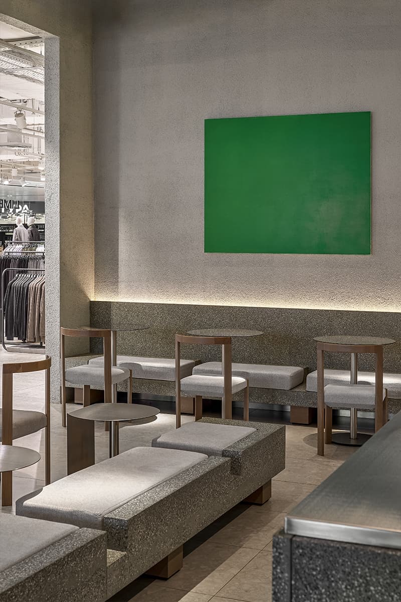 Лаймовый цвет и немного металла в интерьере компактного кафе — проект студии ZeWorkroom