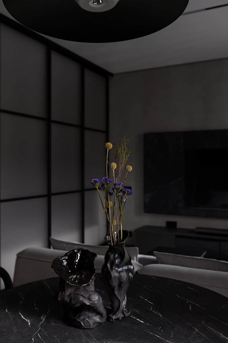 Графичный интерьер квартиры для молодого бизнесмена — проект Николая Дембовского