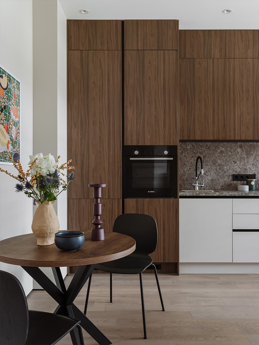 Обволакивающий интерьер квартиры для загородного отдыха — проект студии Елизаветы Ляпиной