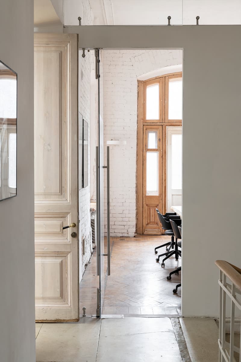 Исторические детали в интерьере московского офиса — проект архитектурного бюро KPLN