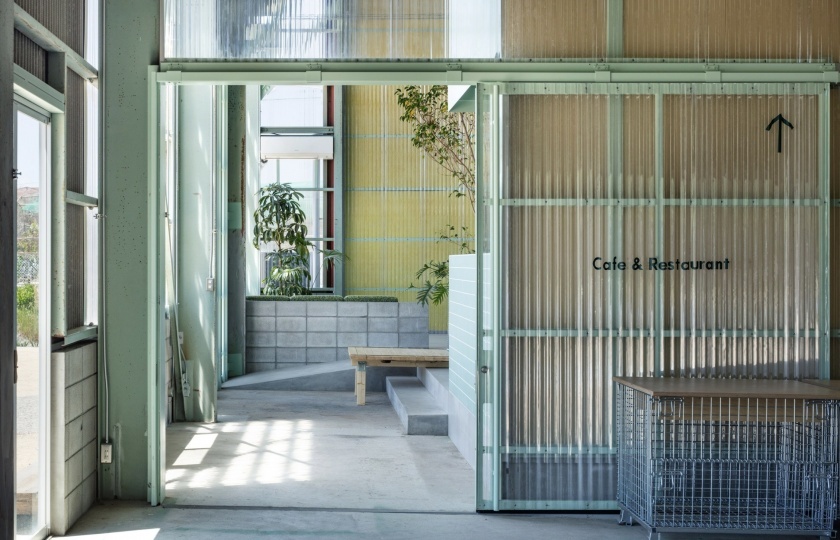 Японцы Schemata Architects превратили бывший завод в кафе