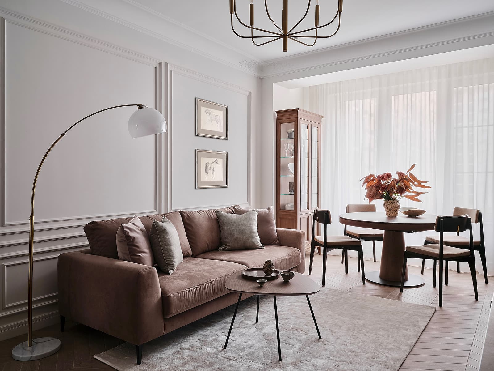 Шоколадные и персиковые тона в интерьере семейной квартиры — проект Дженнет Койтемировой